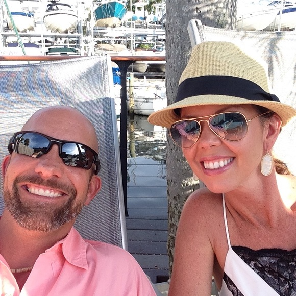 Meet your Posher, Heather - Picture 1 of 8